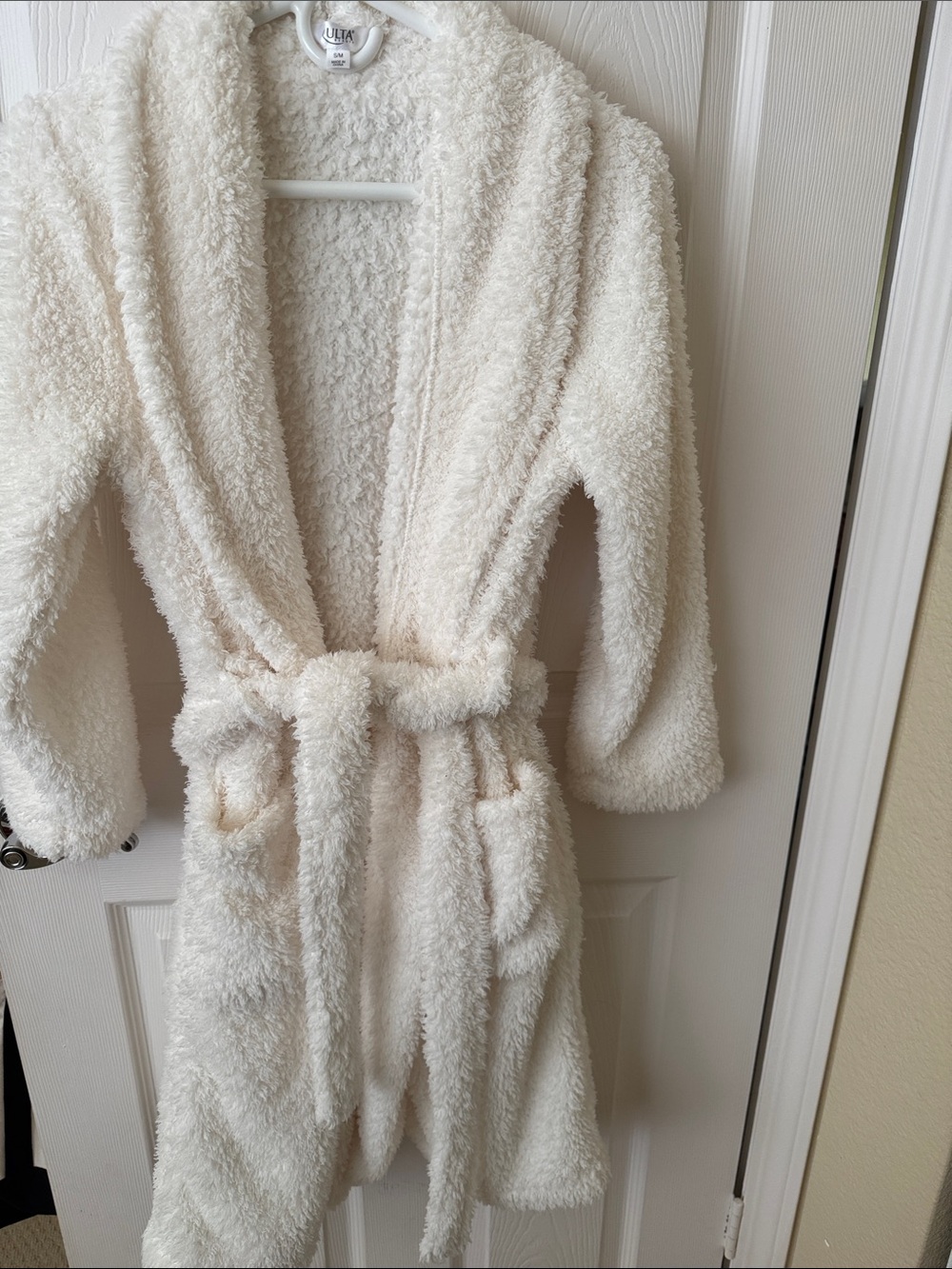 Ulta Beauty Cream Plush Dressing Gown